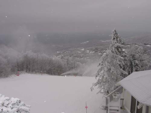 view_winter_snowmaking3_